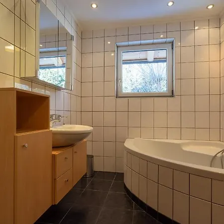Maxalpin Apartment Langenfeld
