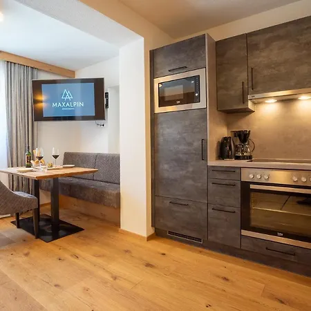 Maxalpin Apartman *